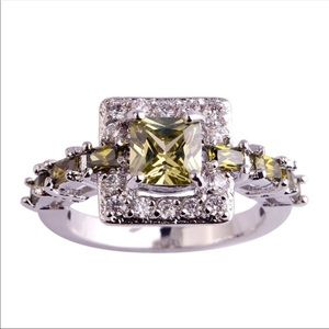Peridot sterling Silver Ring